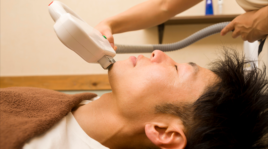 最新脱毛マシンで痛みを最小限に